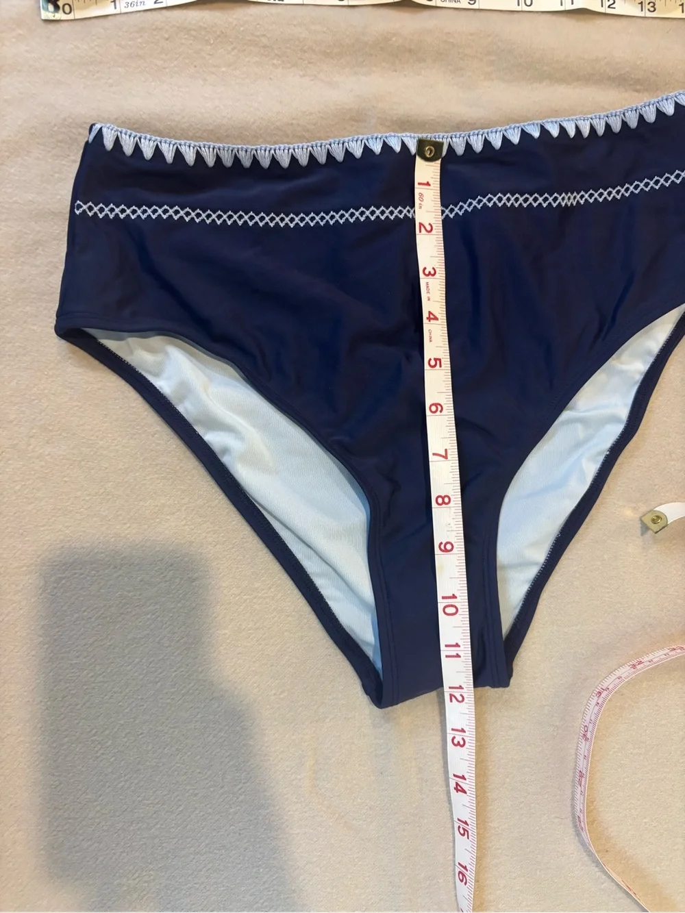 Cupshe Women’s Navy Blue Embroidered Two-Piece Swim Set Size M
